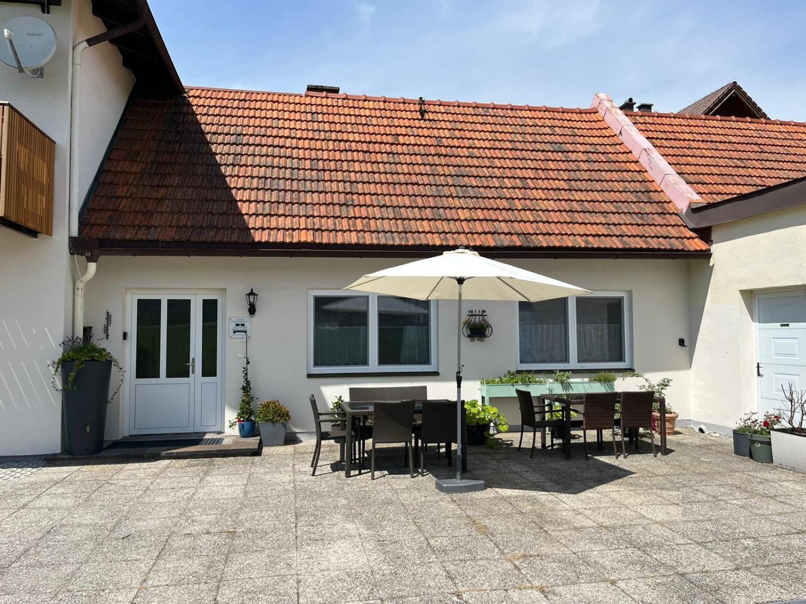 Danner Familien-Ferienwohnungen Schoerfling Am Attersee Exterior photo