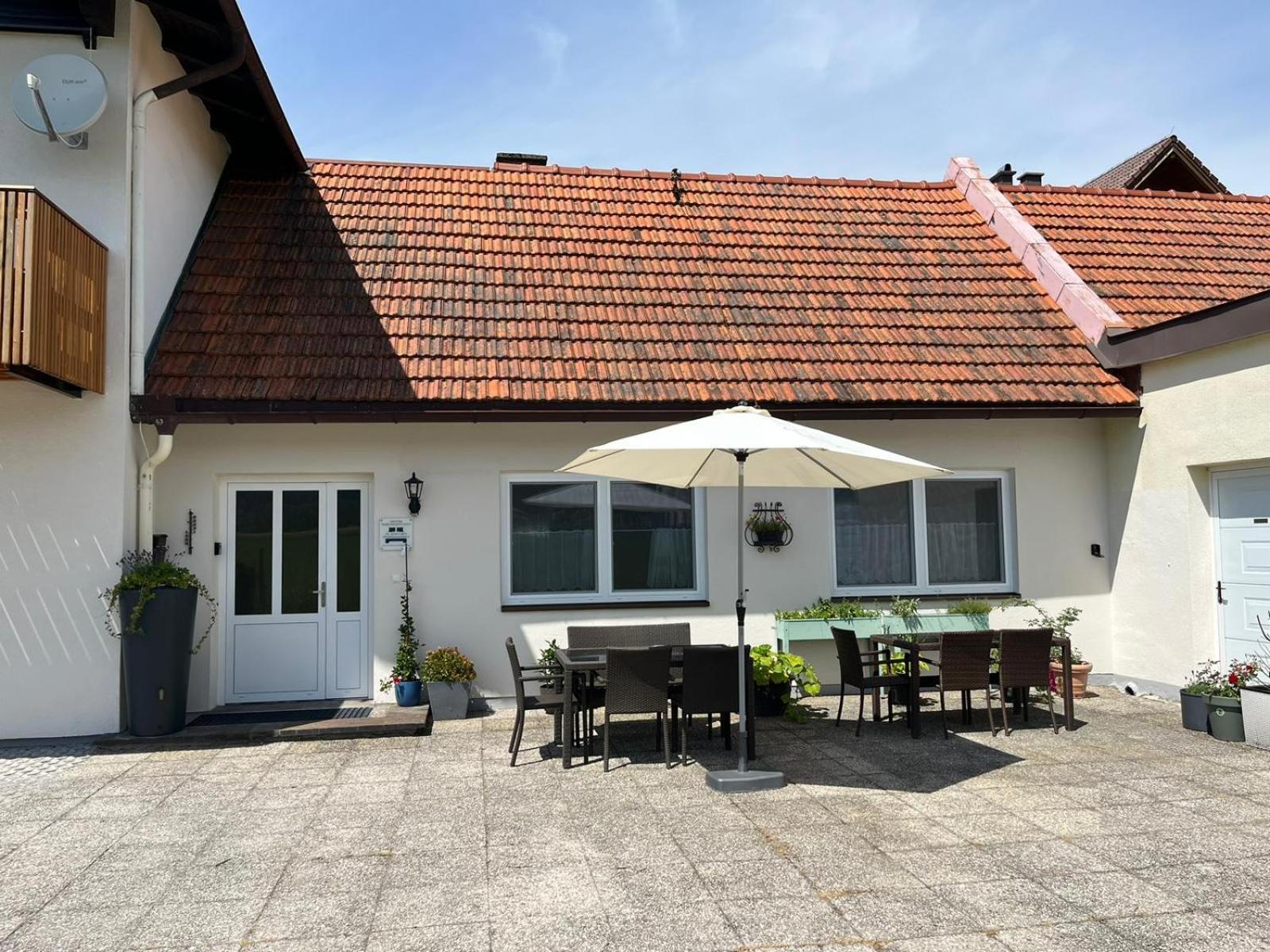 Danner Familien-Ferienwohnungen Schoerfling Am Attersee Exterior photo